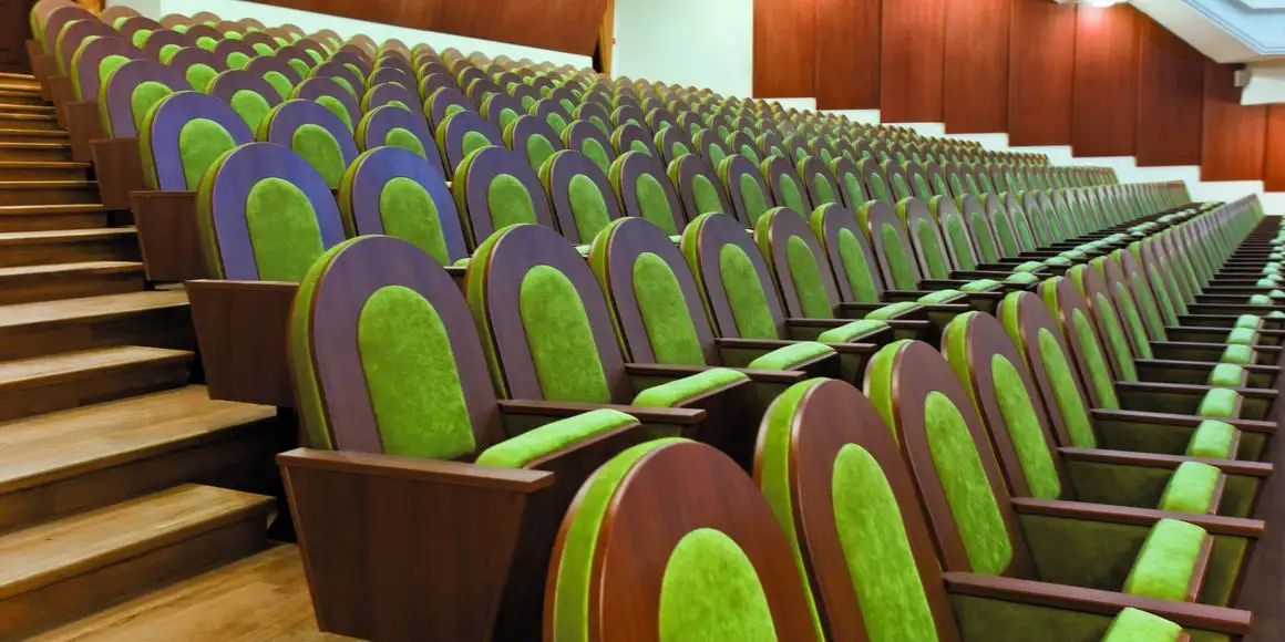 Красноярская академия музыки и театра