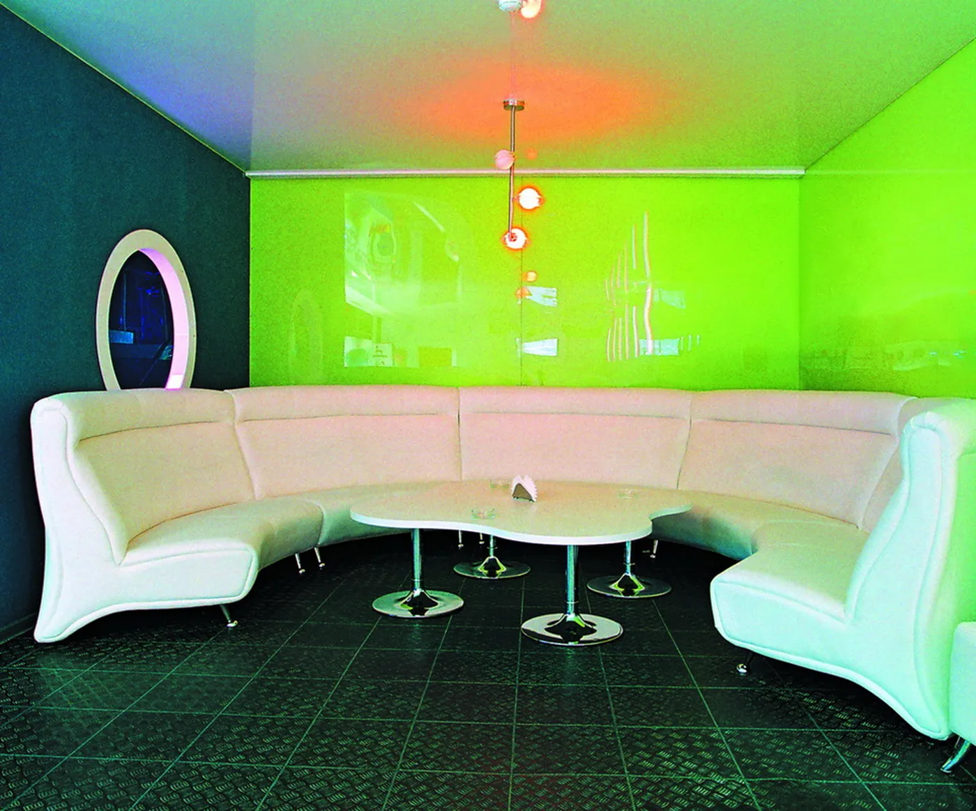 Диваны для клуба «Podium»