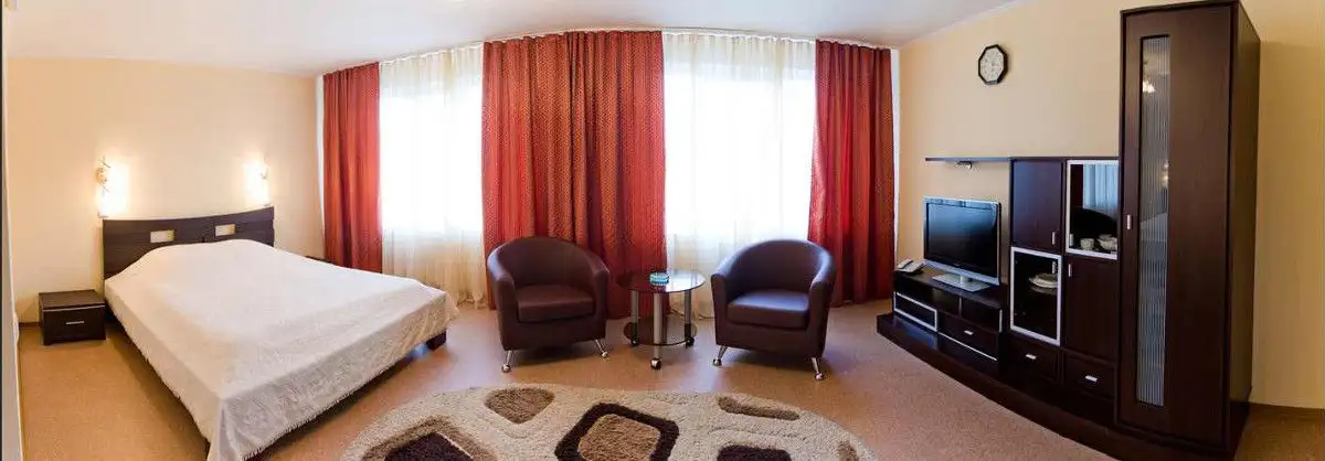 Мягкая мебель для отеля «Снежная сова»