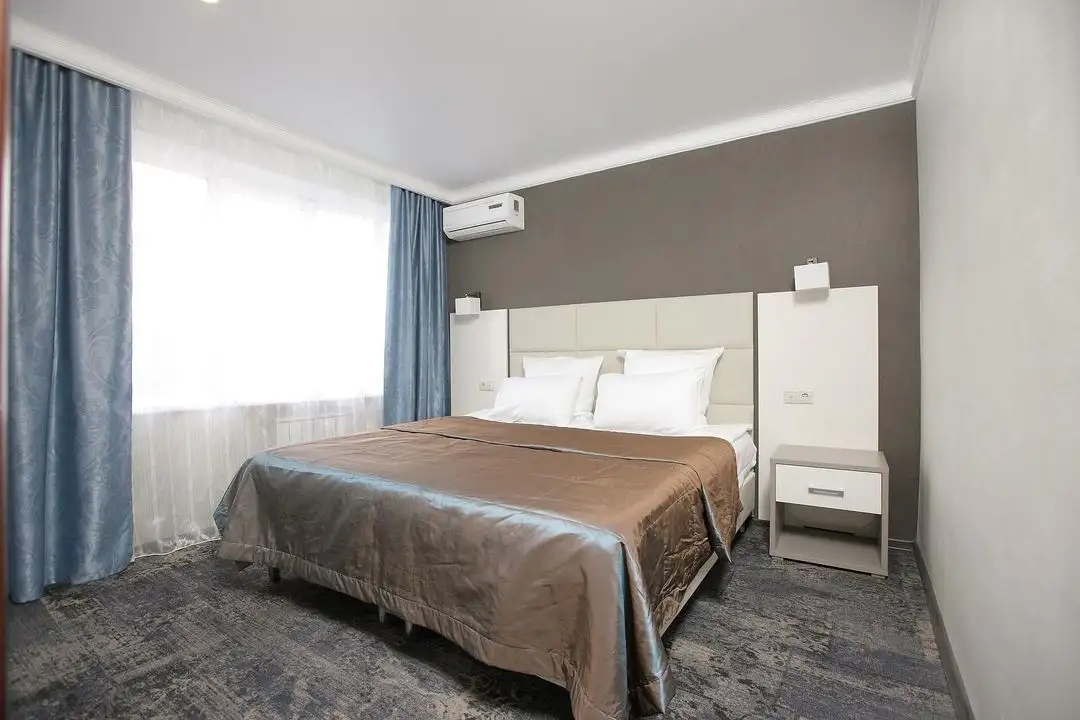 Мягкая мебель для отеля «Снежная сова»