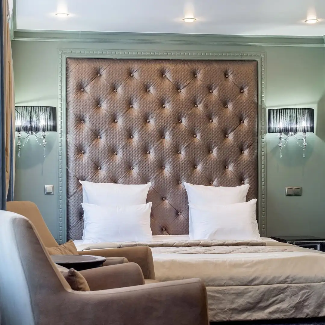 Мягкая мебель для отеля «Снежная сова»