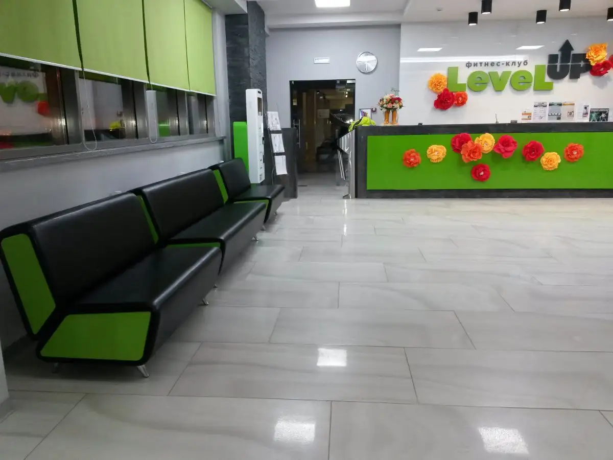 Мягкая мебель для фитнес-клуба «Level UP»