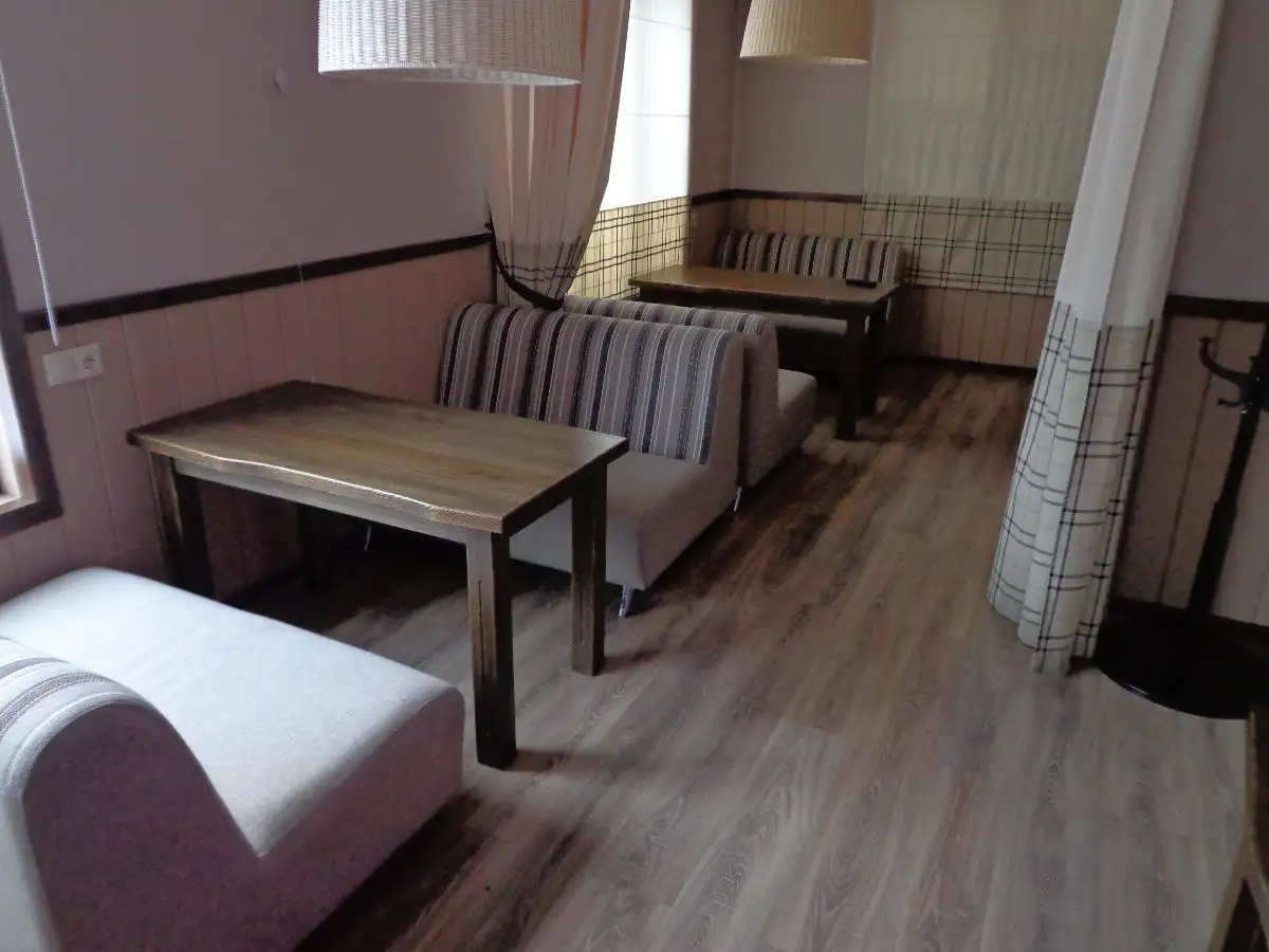 Мягкие элементы и диваны для ресторана «Парк гриль»