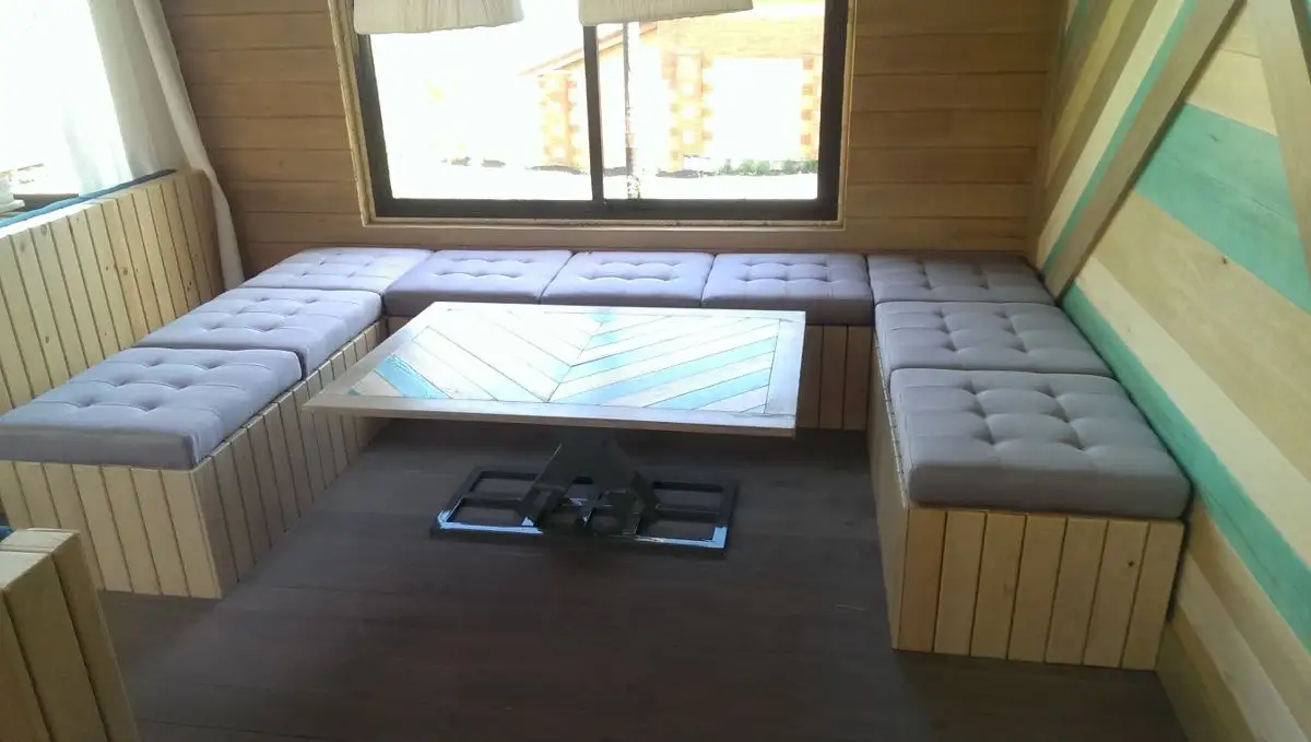 Мягкие элементы и диваны для ресторана «Парк гриль»