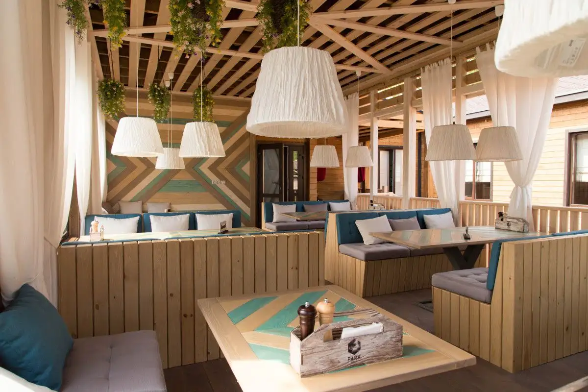 Мягкие элементы и диваны для ресторана «Парк гриль»