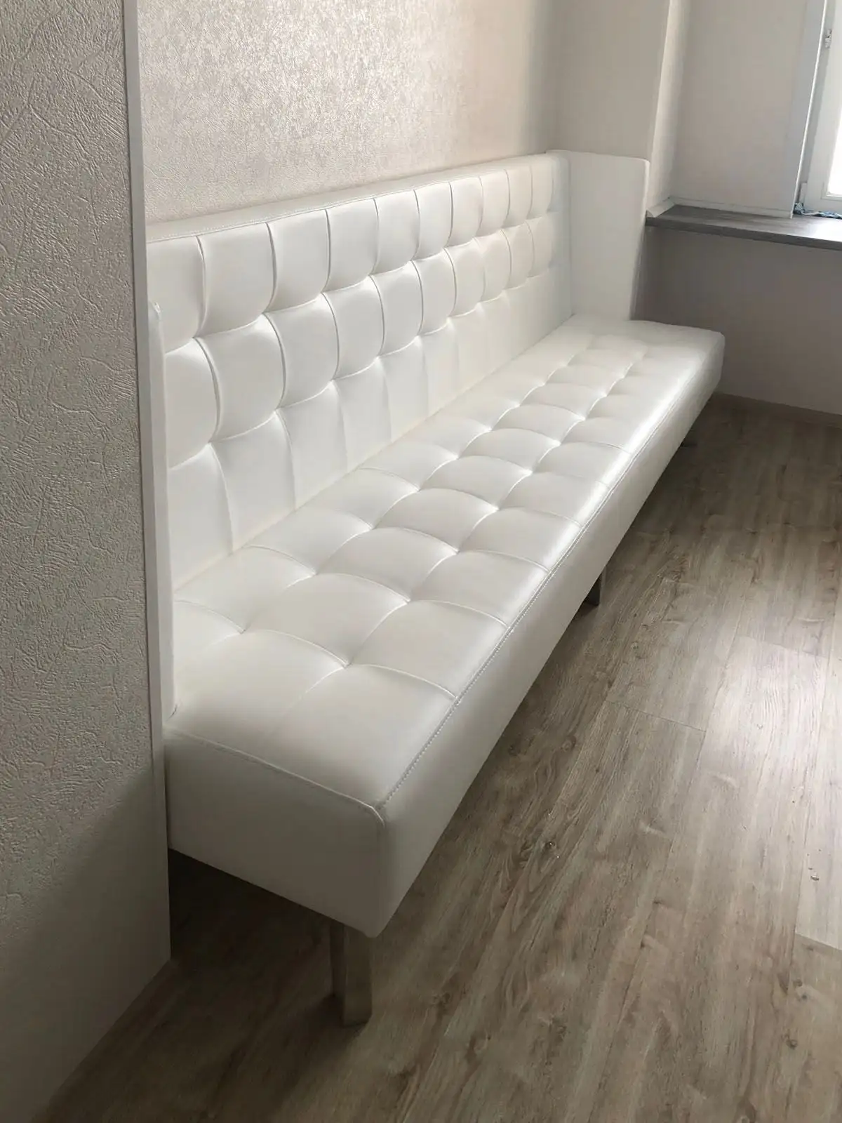 Диван Олфорд с подлокотниками для кухни