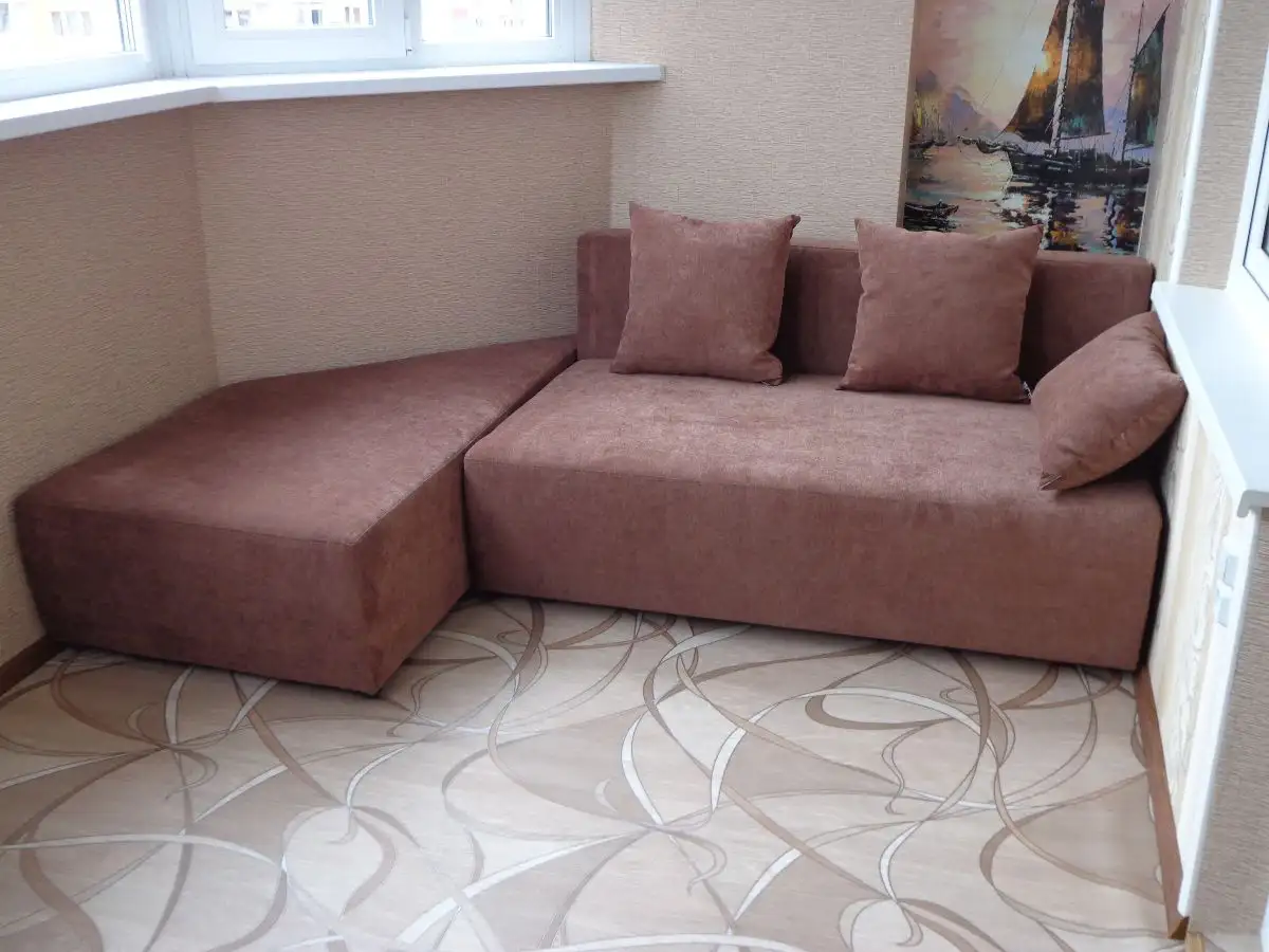 Диван на балкон