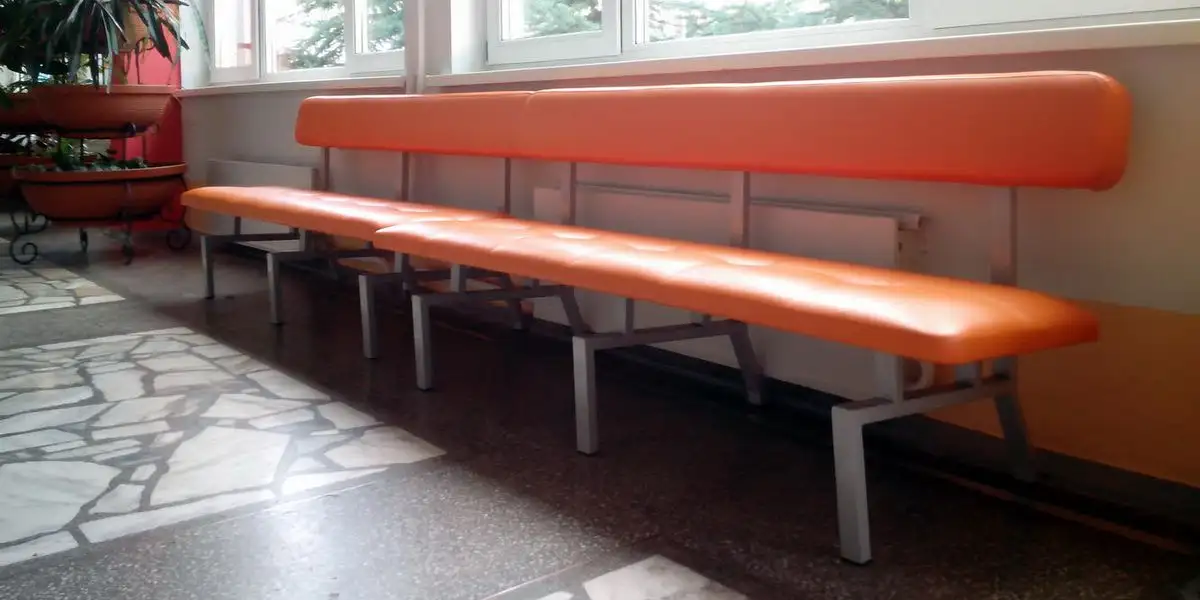 Мягкие скамейки для школы