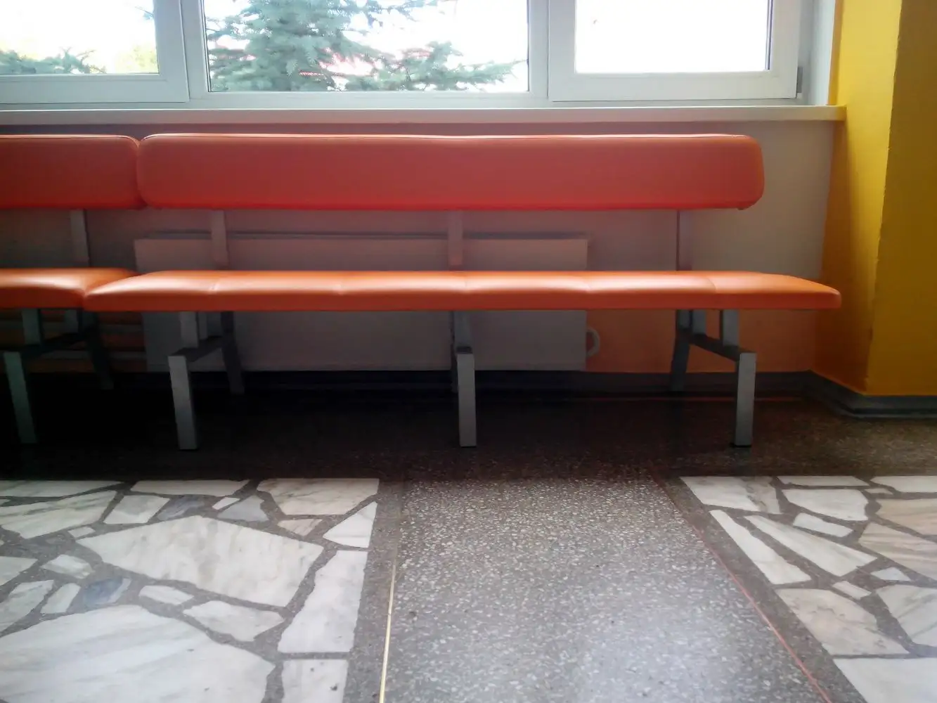 Мягкие скамейки для школы