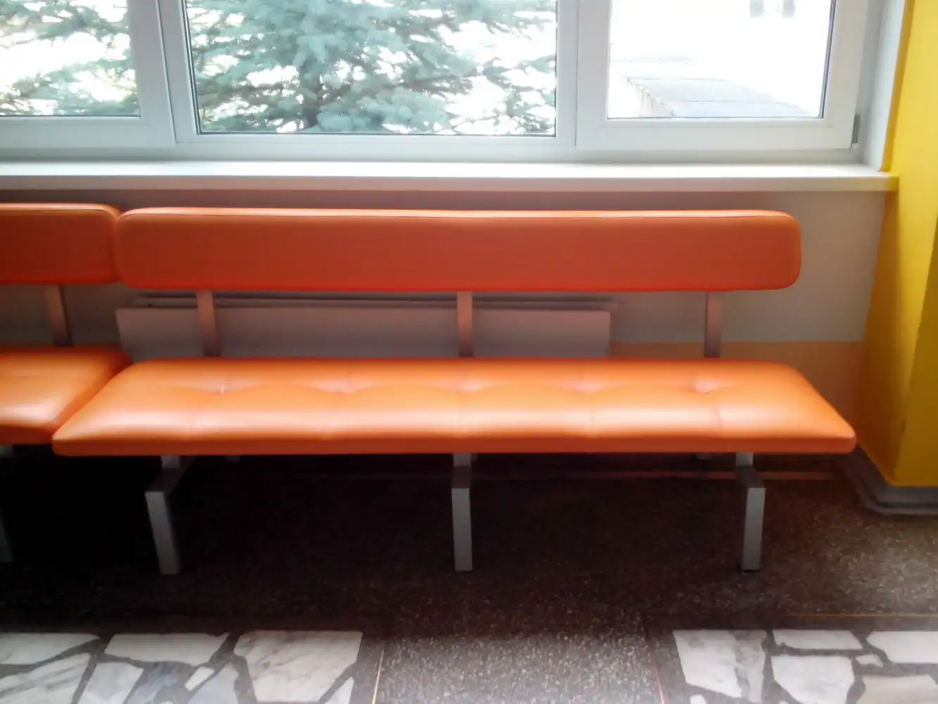 Мягкие скамейки для школы