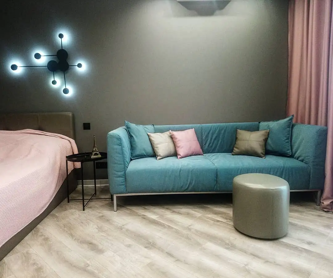 Диван от дизайнера в квартиру