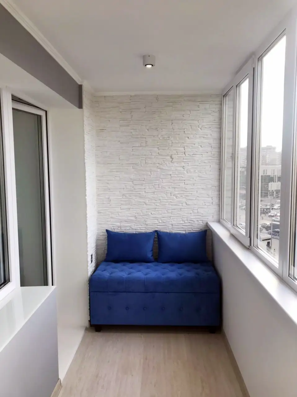 Пуф Консул на балкон