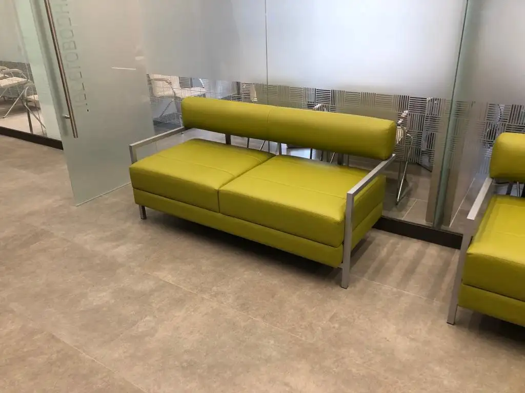 Дизайнерские диваны для нового офиса СМ СИТИ