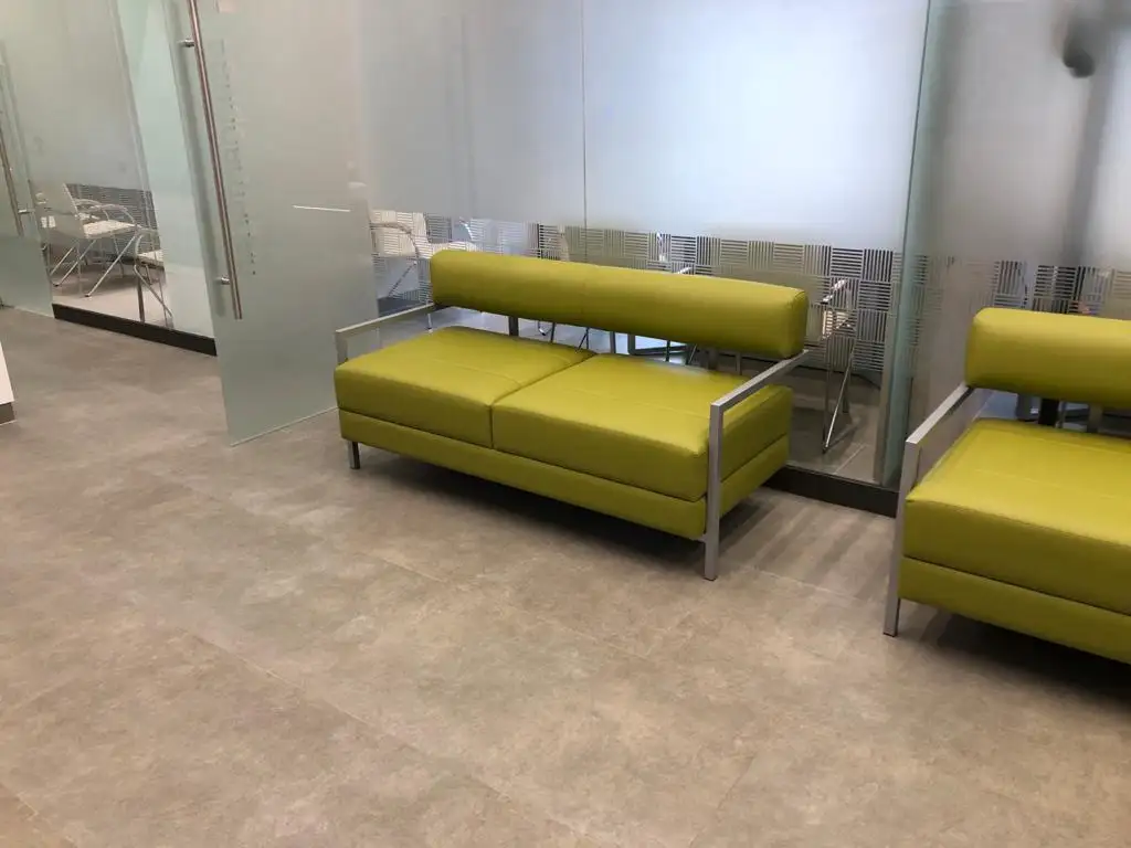 Дизайнерские диваны для нового офиса СМ СИТИ