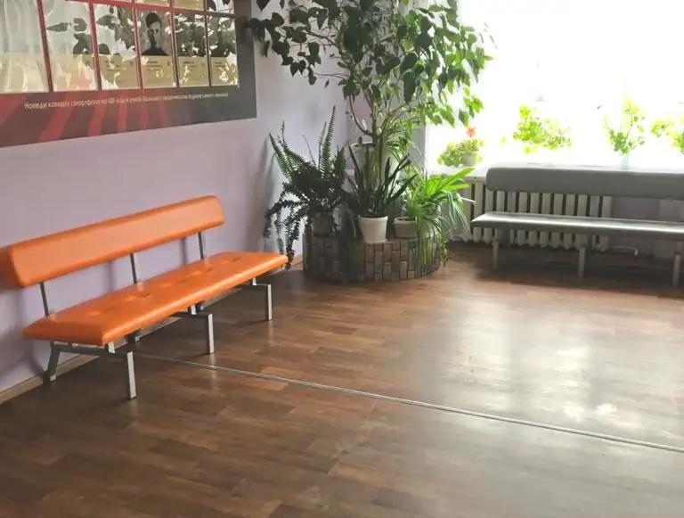 Скамейки Авеню со спинкой для Богучанской Средней Общеобразовательной школы №2