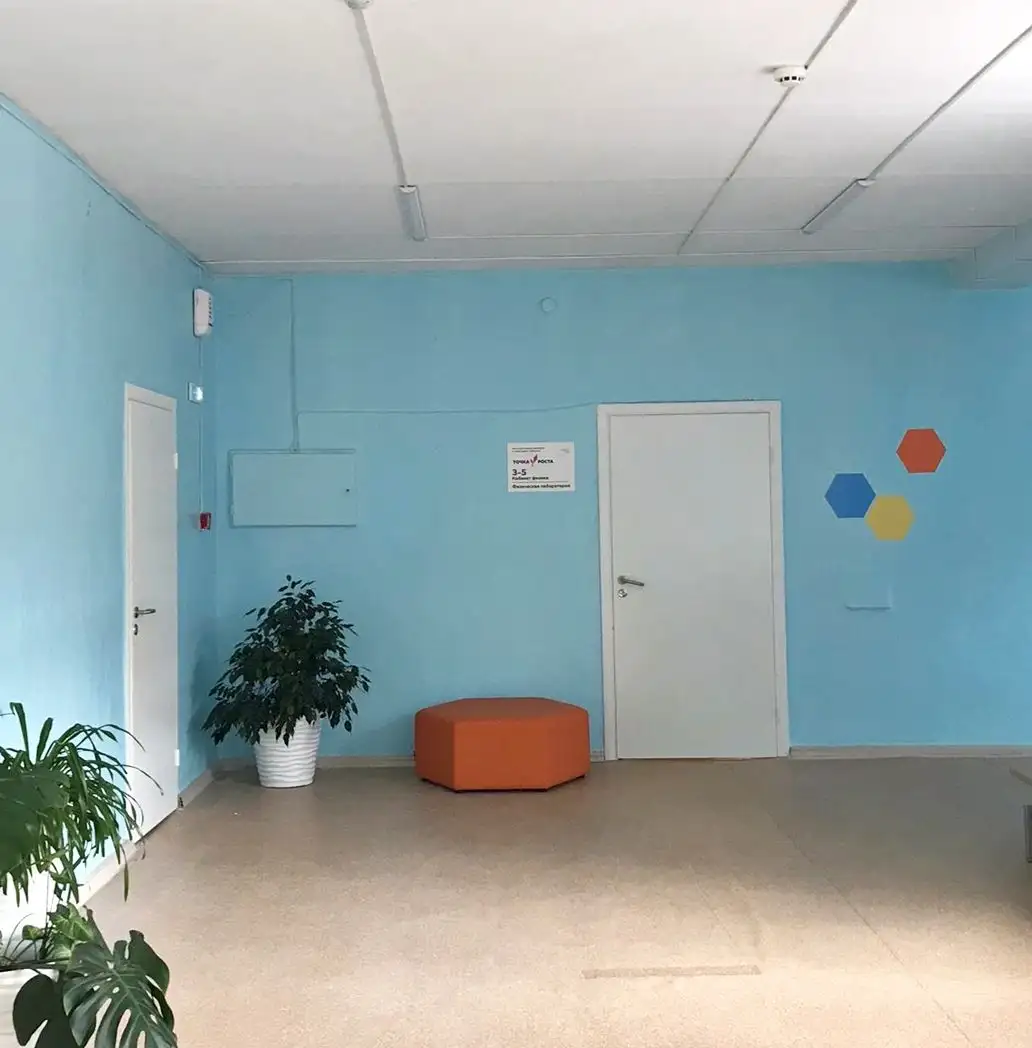 Шестиугольные пуфы для Гимназии №10 имени А. Е. Бочкина, г. Дивногорск