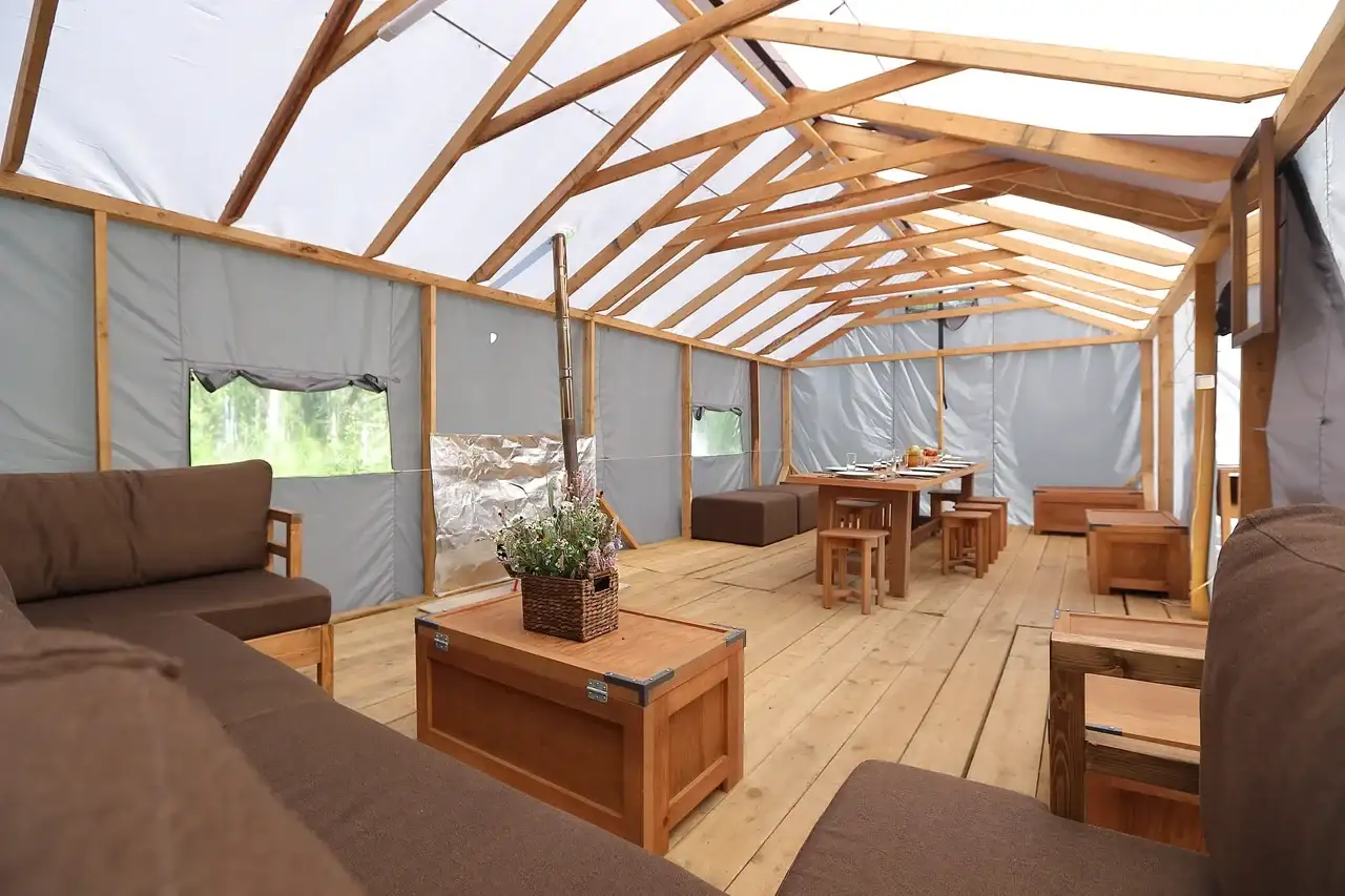 Пуфы и подушки на диваны для палаточного лагеря «Гуран»