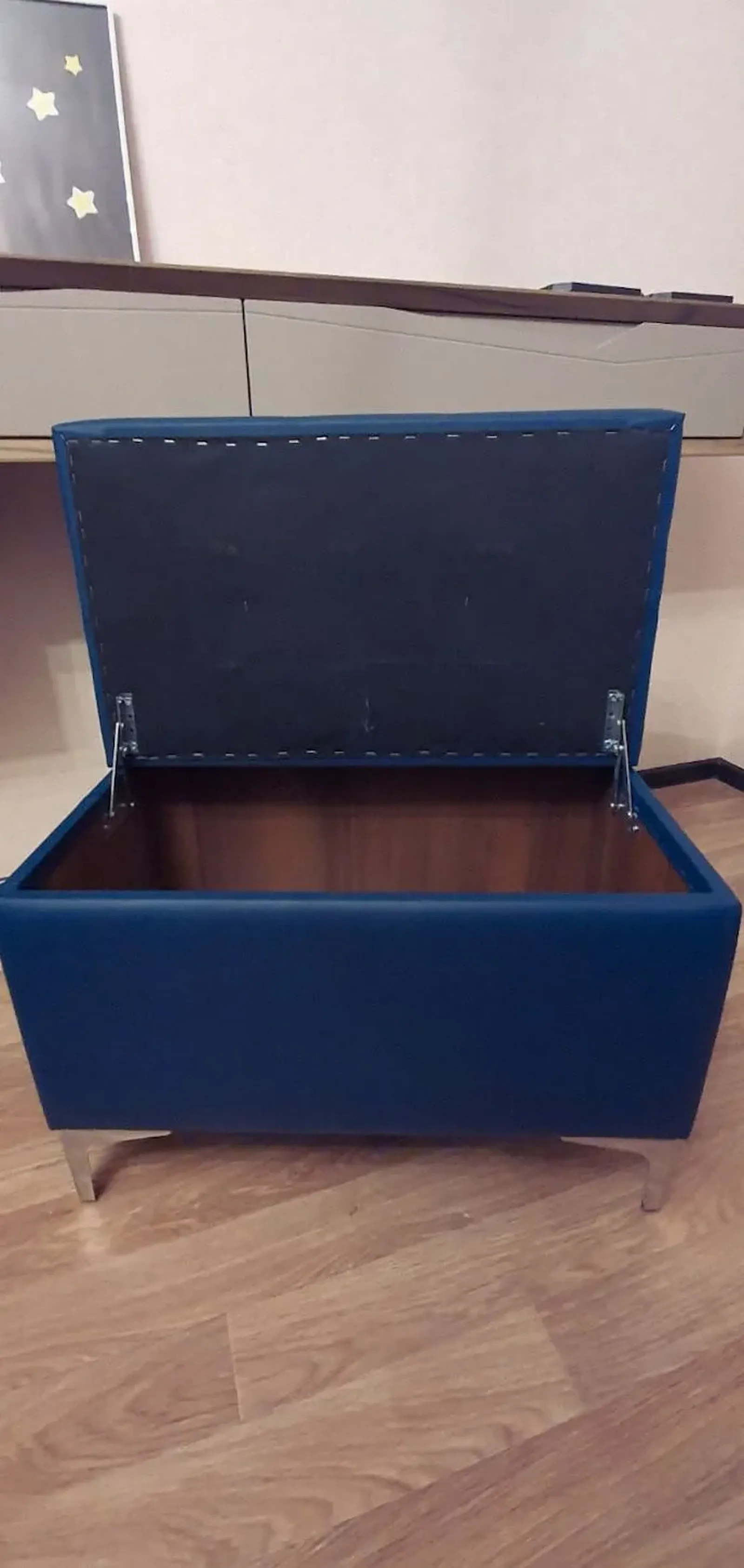 Кушетка Вула и пуф Квадро с ящиком для хранения