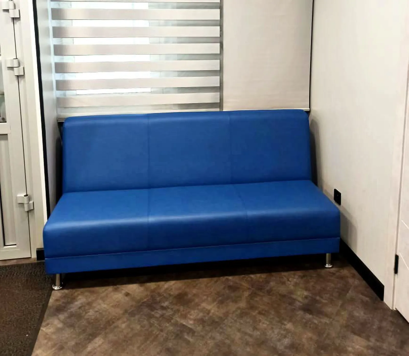 Диваны Сити для школы иностранных языков Полиглот