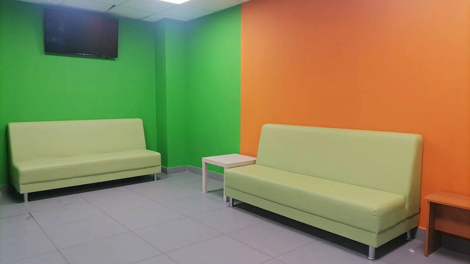 Диваны для поликлиники города Ачинск